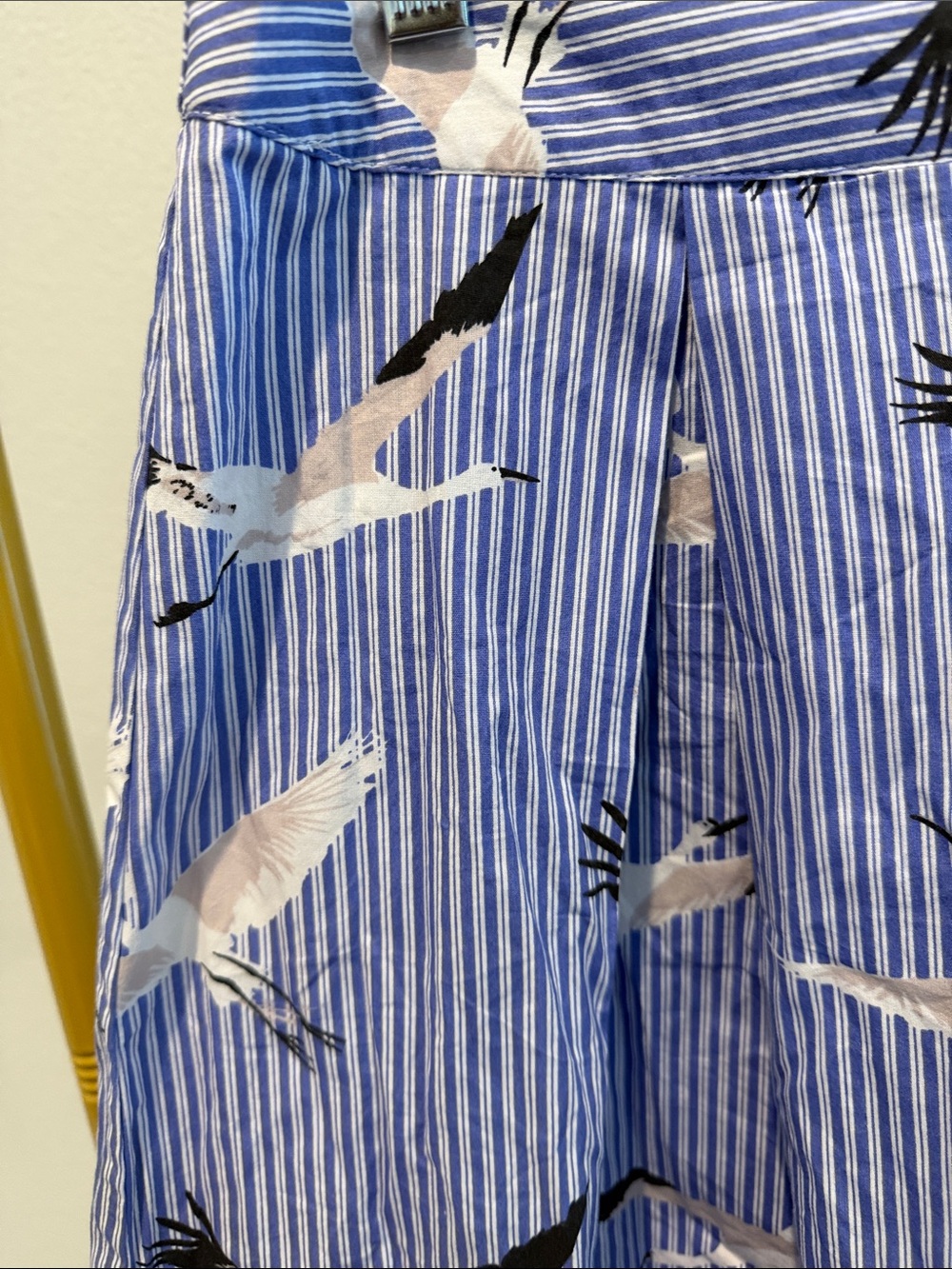 Who What Wear Blue Stripe Crane Bird Midi Skirt Size 8 Pleated A-Line - Picture 3 of 3